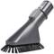 Nástavec vysávača s kefkou, vhodný na čistenie nábytku a citlivých povrchov.