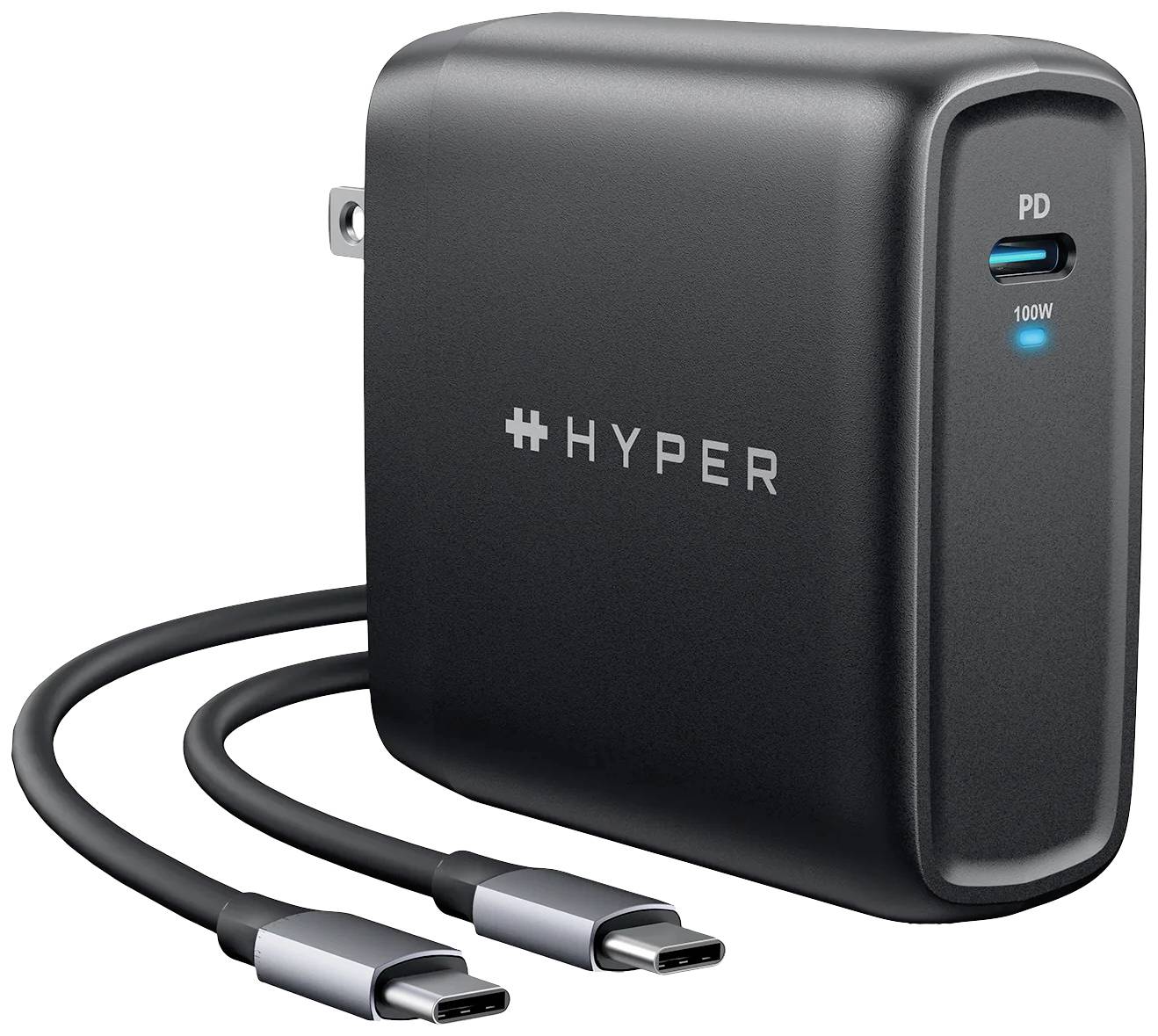 Čierna USB-C nabíjačka s výkonom 100W. Je viditeľný firemný názov 'Hyper'. Sú pripojené dva USB-C káble.