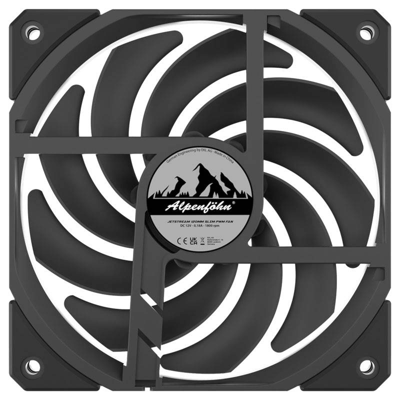 Čierny počítačový ventilátor so špirálovitým tvarom. V strede je logo s horami a nápisom 'Alpenföhn'.