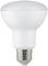 Biela LED žiarovka so soklom E27, vhodná pre energeticky úsporné osvetlenie v domácnostiach alebo kanceláriách.