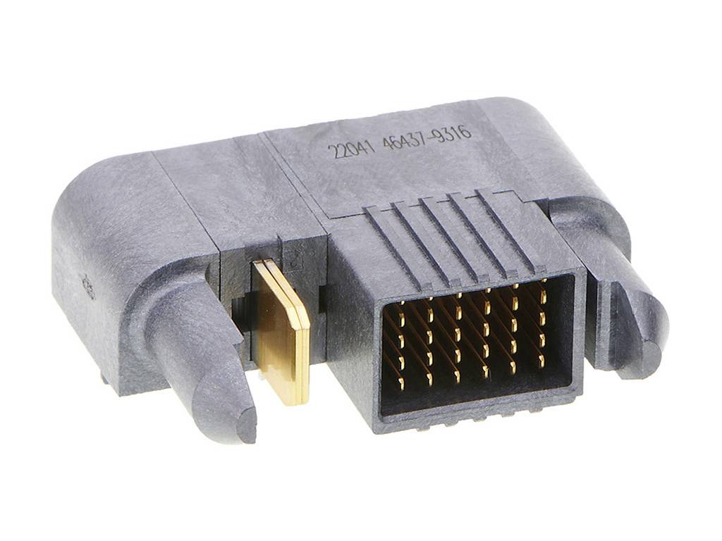 Čierny elektrický konektor so zlatými kovovými kontaktmi, vhodný pre elektronické zariadenia alebo zapojenia.