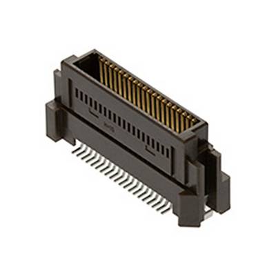 Čierny 50-kolíkový SCSI konektor, bežne používaný pre počítačové a úložné zariadenia, so zelenými zlatými kontaktmi.