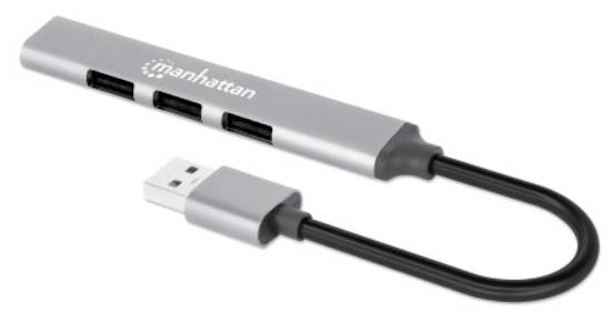 USB hub s troma portami a USB zástrčkou. Strieborný kryt, vhodný pre rozšírenie USB zariadení v počítačoch.