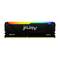 Pamäťový modul Kingston s nápisom 'FURY' a svietiacimi RGB svetlami na vrchu. Ide o formát DDR4.