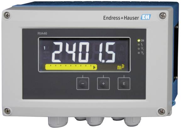 Digitálne zobrazovacie zariadenie ukazuje nameranú hodnotu '240,15 m³'. V pravom hornom rohu je logo 'Endress+Hauser'.