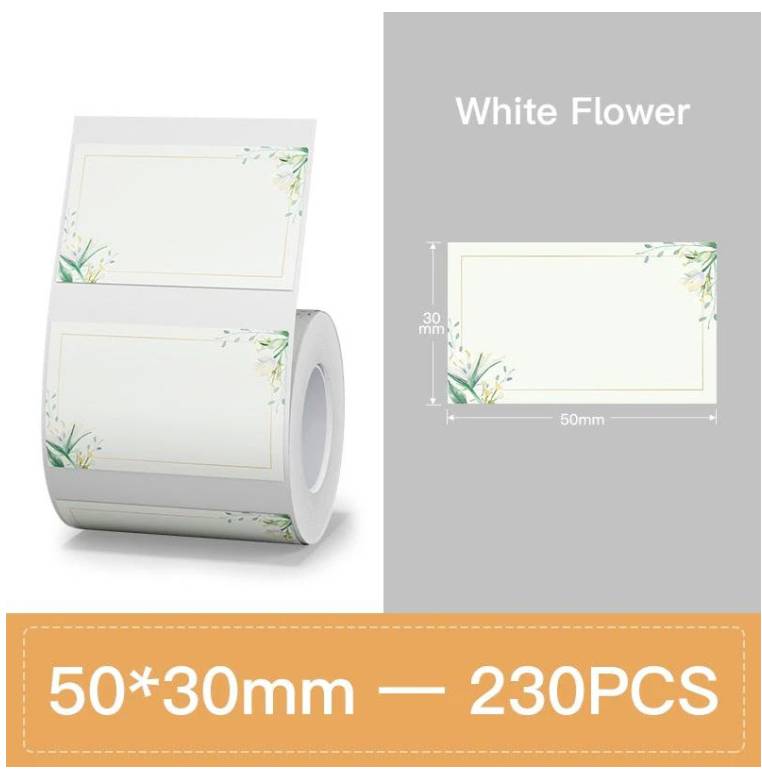 Rolka štítkov veľkosti 50x30 mm, 230 kusov, dizajn 'White Flower' s kvetinovým vzorom.