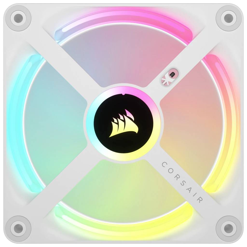 Štvorcový počítačový ventilátor s RGB podsvietením v rôznych farbách a logom plachetnice v strede.