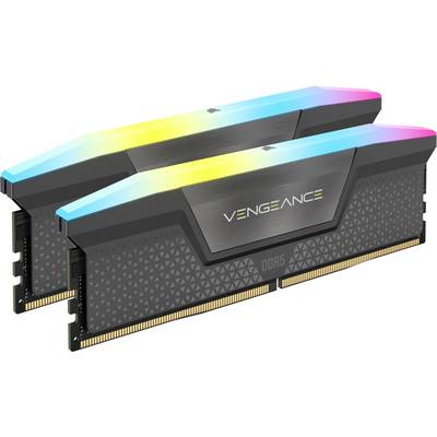 Dva čierne moduly DDR5 RAM s podsvietenými LED pruhmi zobrazujú značku 'Vengeance'. Sú určené na zlepšenie výkonu počítača.