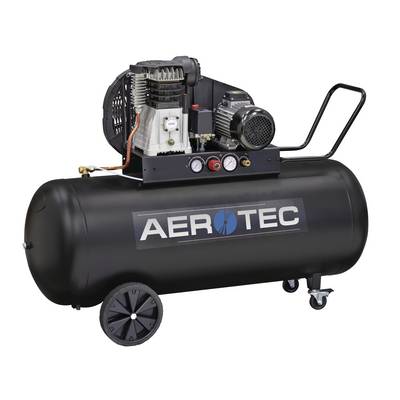 Vzduchový kompresor s veľkou čiernou nádržou na kolieskach, viditeľný firemný názov 'Aerotec', vhodný pre náradie a priemyselné použitie.