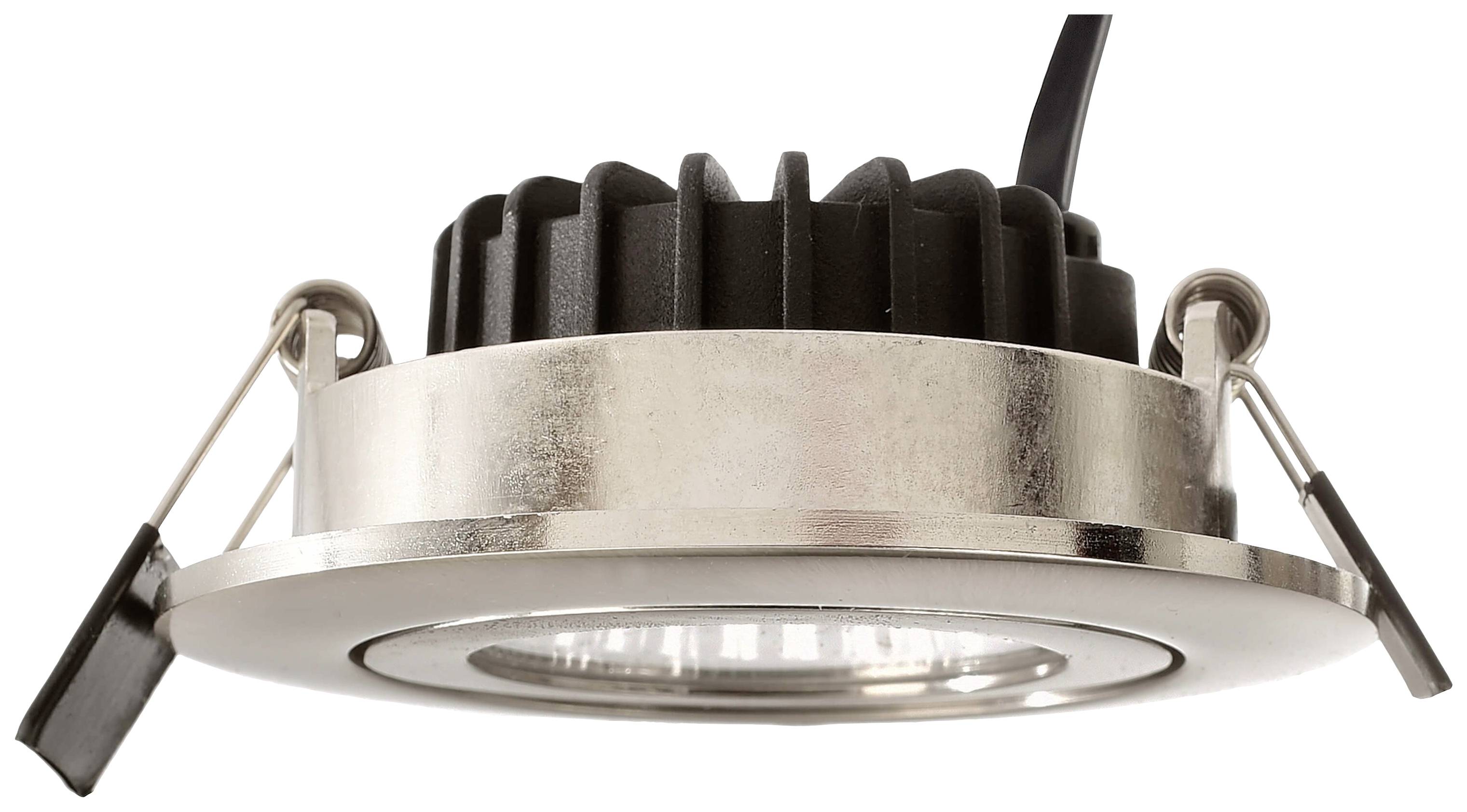 Okrúhle LED zapustené svietidlo so strieborným rámikom a chladiacimi rebrami pre odvod tepla. Na vrchu je viditeľný čierny kábel.