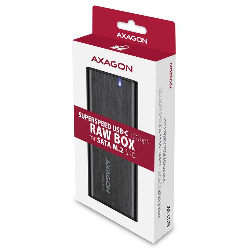 Obal od spoločnosti Axagon s označením 'Superspeed USB-C 10Gbps RAW Box pre SATA M.2 SSD', červený dizajn, čierne puzdro vyobrazené.