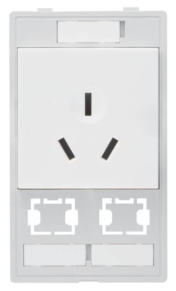 Jedna zásuvka s vypínačom, vhodná pre moderné elektrické inštalácie, zobrazuje tri obdĺžnikové zásuvné miesta.