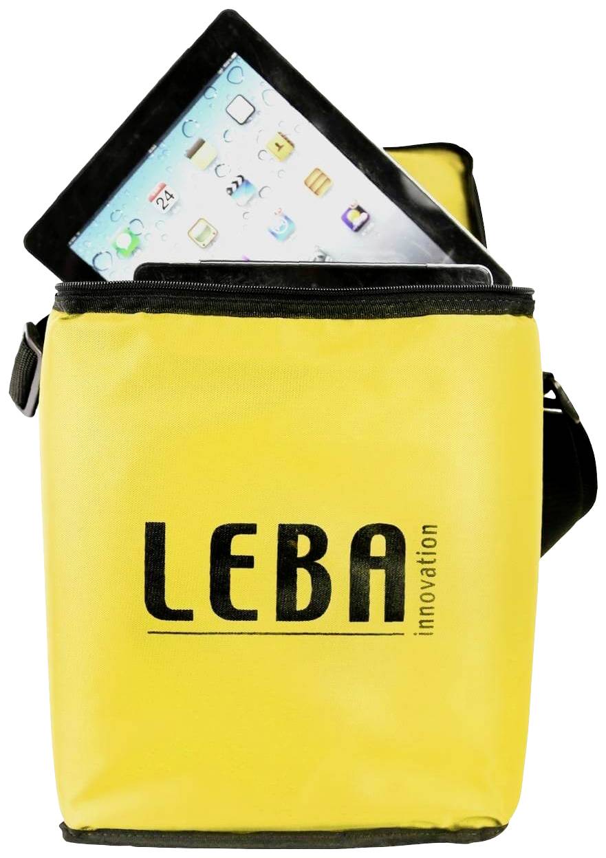 Žltá taška s čiernym logom 'LEBA innovation', z ktorej čiastočne vyčnieva tablet s ikonami aplikácií hore.