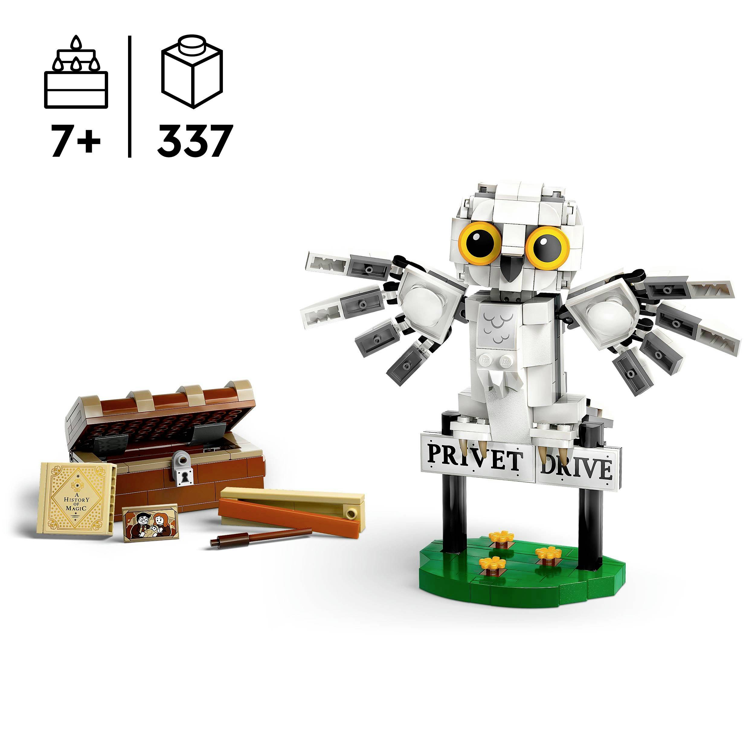 LEGO stavebnica so sovou na značke 'Privet Drive' a pokladnicou. Vhodné pre deti od 7 rokov, obsahuje 337 dielov.