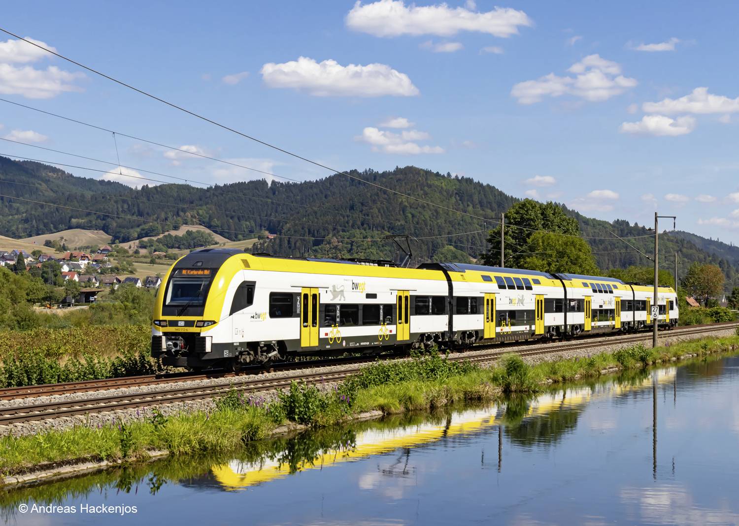 M&auml;rklin 38463 H0 E-treinstel Desiro HC bwegt van de DB AG
