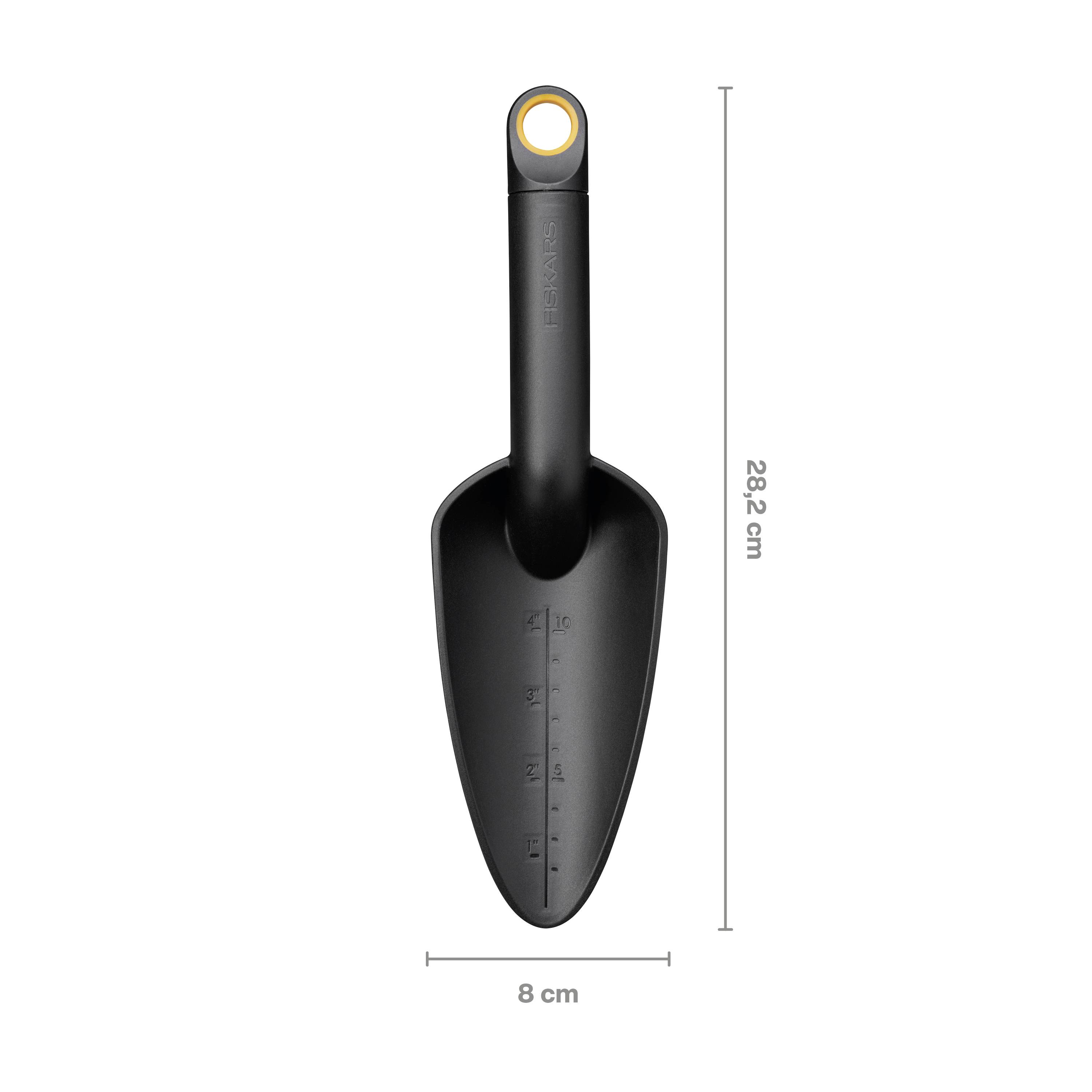 Čierna záhradná lopatka s vygravirovaným meradlom na čepeli, dĺžka: 28,2 cm, šírka: 8 cm.