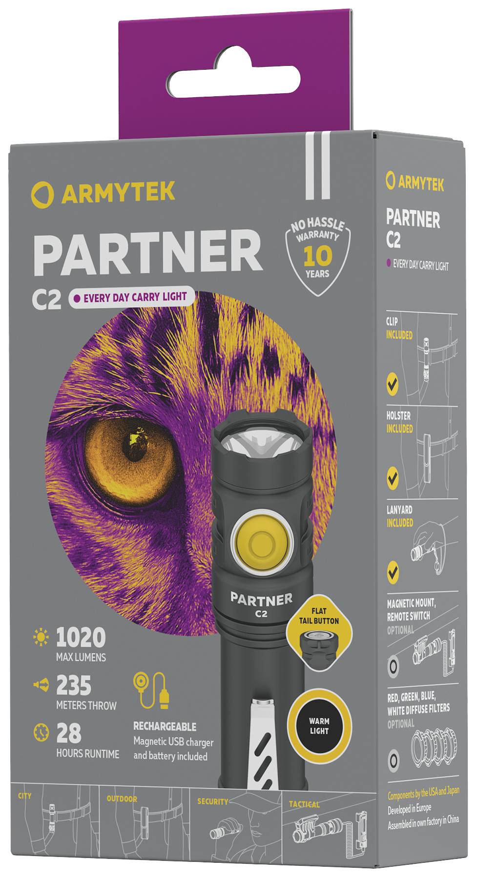 Obal baterky Armytek Partner C2 zobrazuje lampu s 1020 lumenmi, ktorá je dobíjateľná a má dosah 235 metrov.