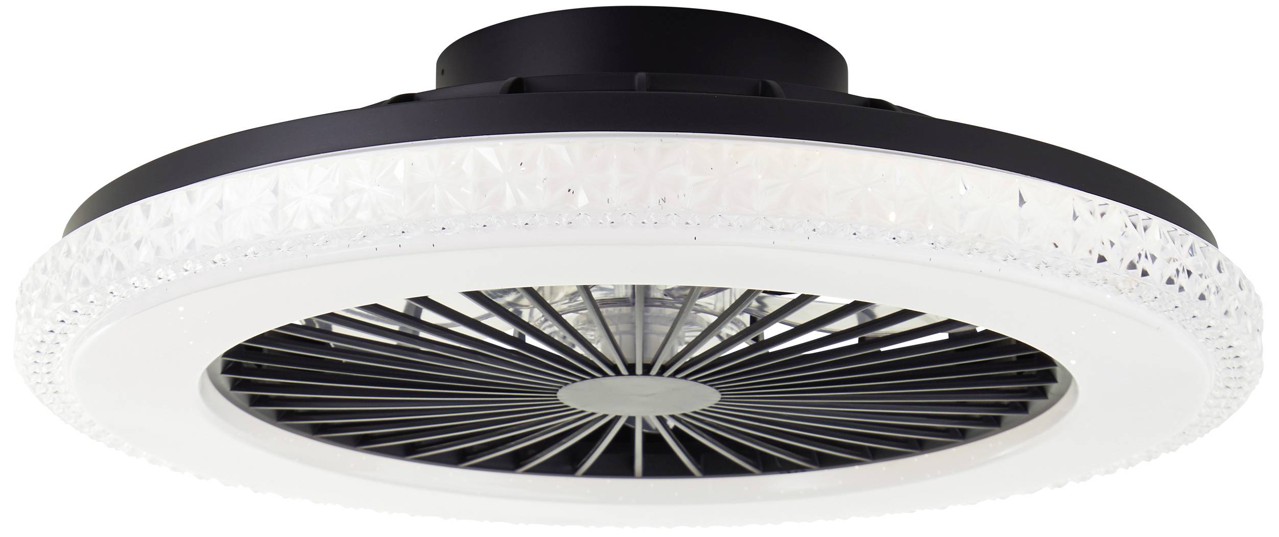 Stropný ventilátor s čierno-bielym krytom a LED osvetlením, štýlový dizajn.