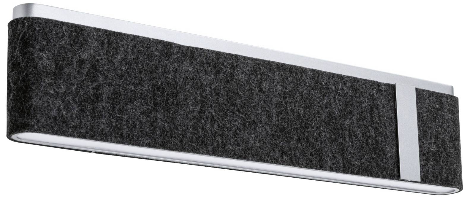 Podlhovastý stenový reproduktor s čiernym textilným poťahom a strieborným rámom.