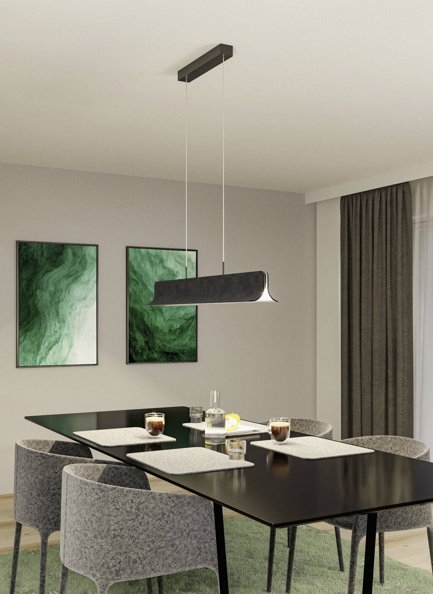 Jedáleň s čiernym stolom, siedmimi sivými stoličkami, závesnou lampou a zelenými umeleckými dielami na stene.