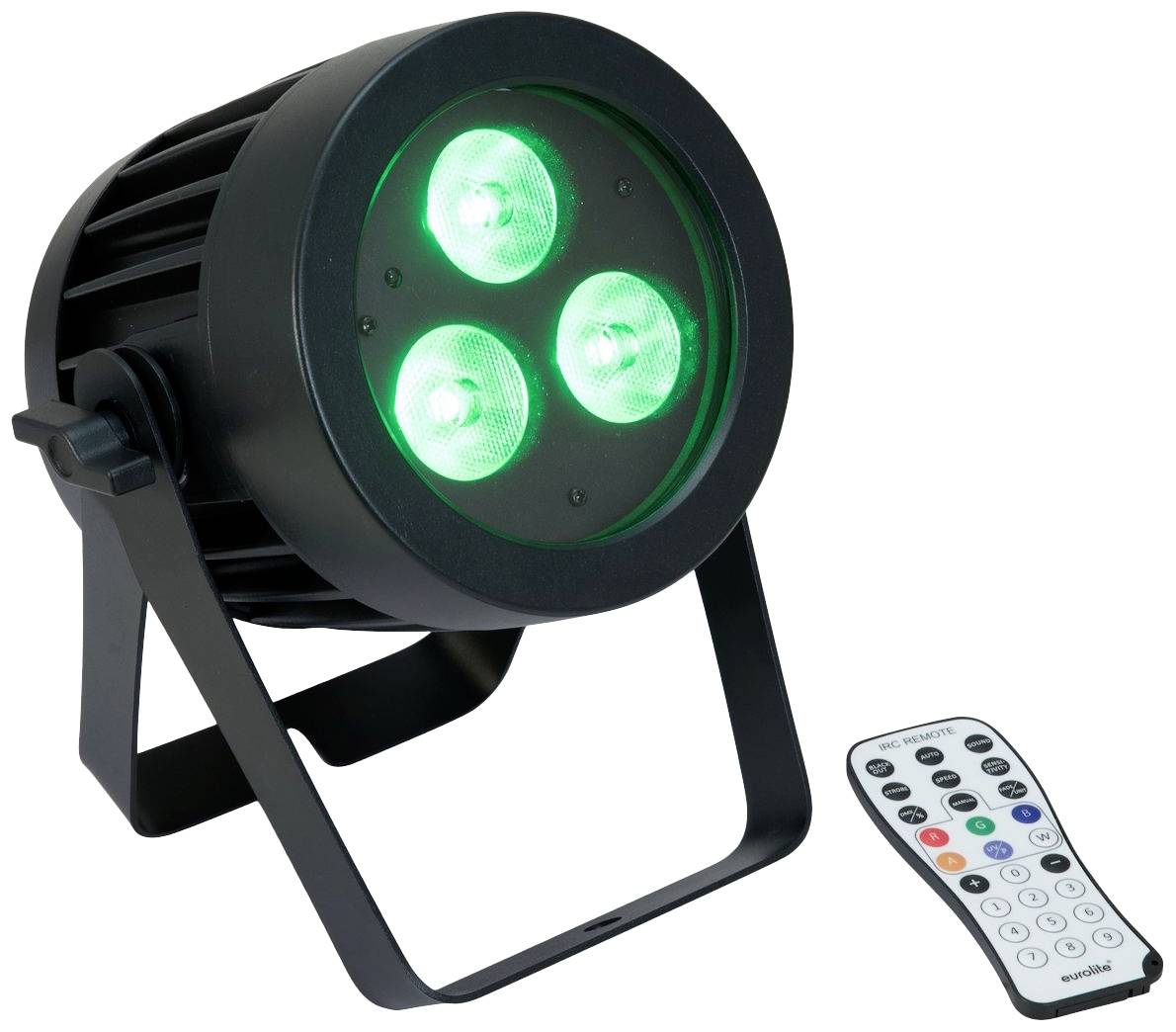 Čierny LED reflektor s troma zelenými svietiacimi svetlami a sivým diaľkovým ovládačom s farebnými tlačidlami pred ním.