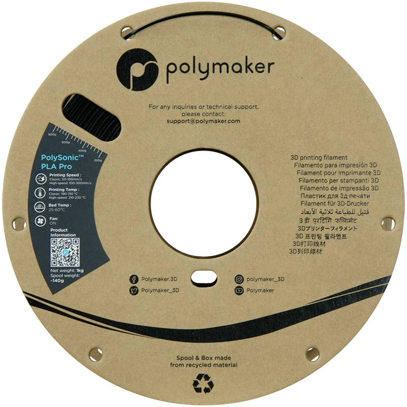 Cievka s 3D tlačiarenským filamentom od Polymaker. Etiketa s produktovými detailmi v rôznych jazykoch. Recyklovaný materiál.