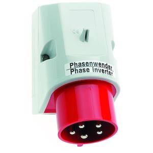 Bielo-červený zástrčkový fázový menič s nápisom 'Fázový menič Phase inverter'.
