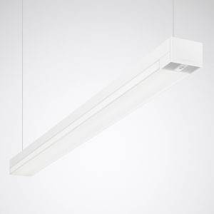 Moderný závesný LED svetelný systém v minimalistickom dizajne s obdĺžnikovým tvarom. Ideálny pre kancelárske alebo obytné priestory.