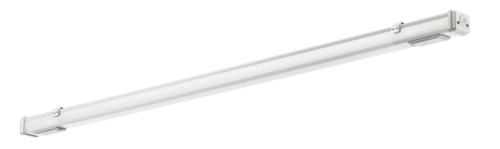 Jednotlivá LED žiarivková lampa v bielom kryte, vhodná pre vnútornú alebo garáž osvetlenie.