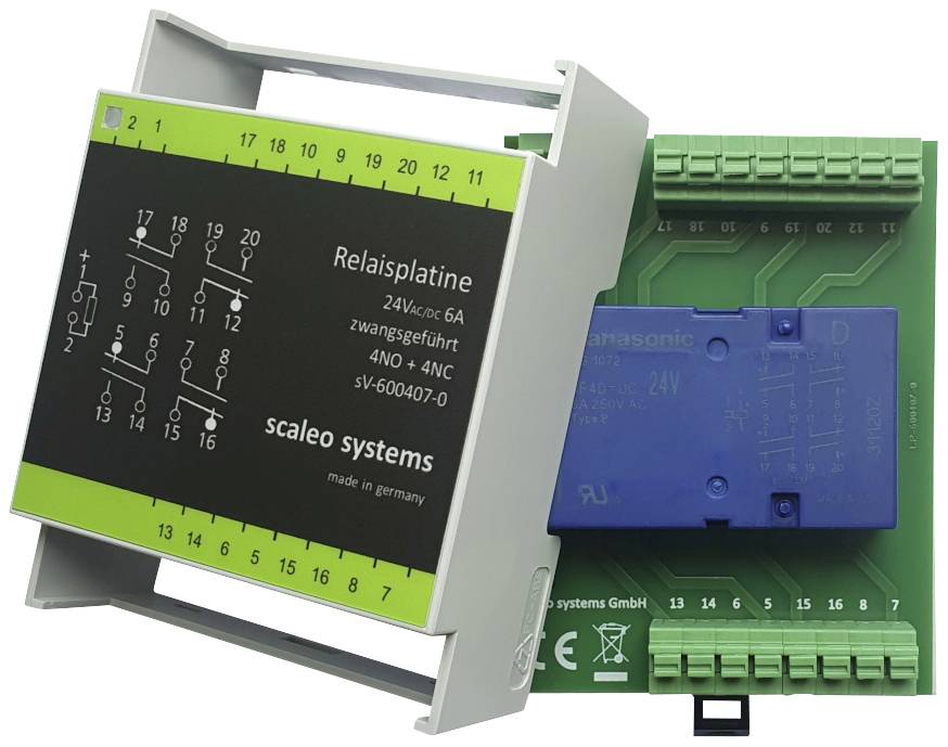 Reléová doska so zelenou a modrou elektronickou komponentou, s označením 'Reléová doska 24Vdc/6A, 4NO + 4NC'.