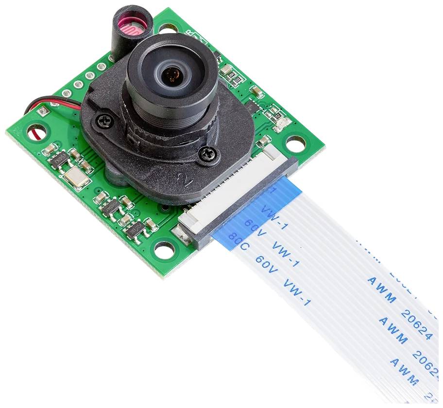 Zelená doska plošných spojov s namontovanou kamerou a pripojeným plochým káblom, vhodná pre elektronické projekty.