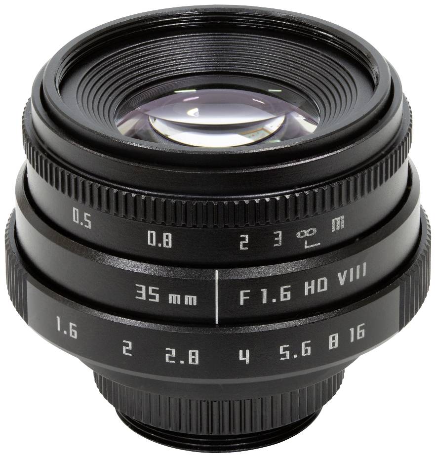 Kamerový objektív s ohniskovou vzdialenosťou 35 mm a clonovými hodnotami od f/1,6 do f/16, škálovaný od 0,5 do nekonečna pre zaostrenie.