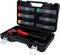 Otvorený kufrík s náradím s červeným skrutkovým kľúčom a šiestimi rôznymi nástavcami v samostatných priehradkách.