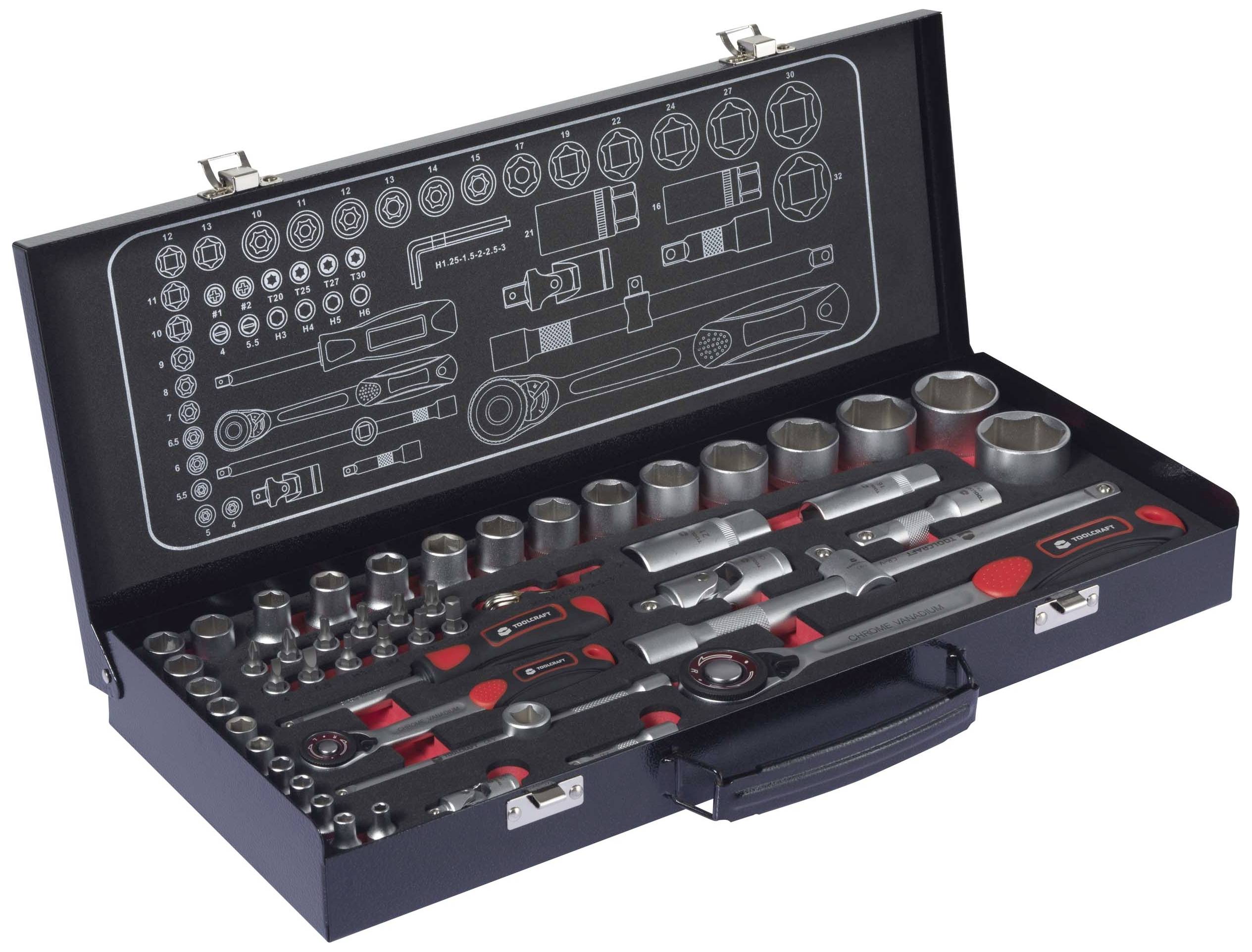 Súprava mechanikárskych nástrojov s nástrčnými kľúčmi, račňami a nástavcami rôznych veľkostí, usporiadaná v otvorenom kufríku.