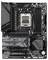 Čierna základná doska Gigabyte B650 Eagle so socketom AM5, PCIe slotmi a viacerými RAM slotmi, vhodná pre herné počítače.