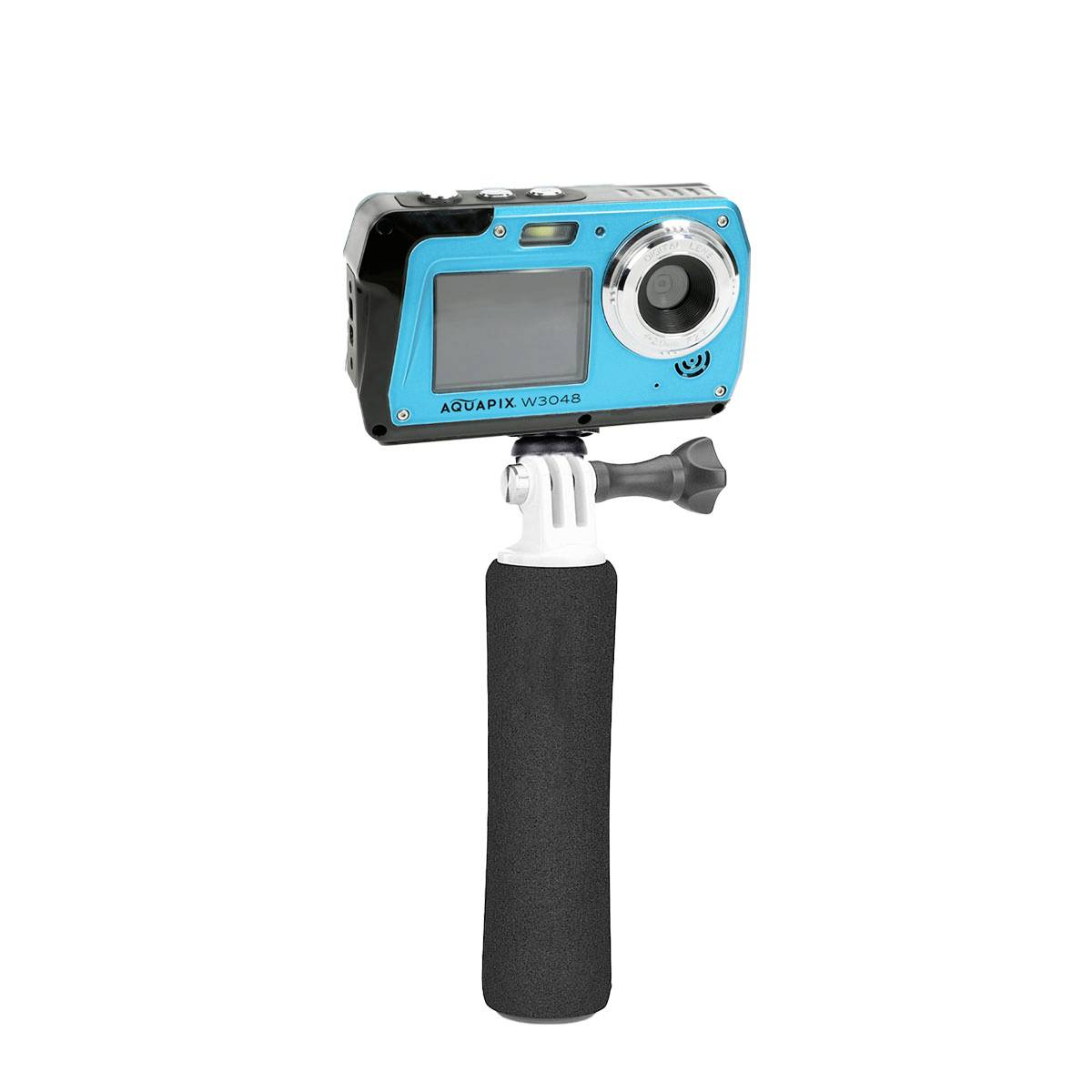 Modrý, vodotesný digitálny fotoaparát pripevnený na čiernej, plávajúcej rukoväti.