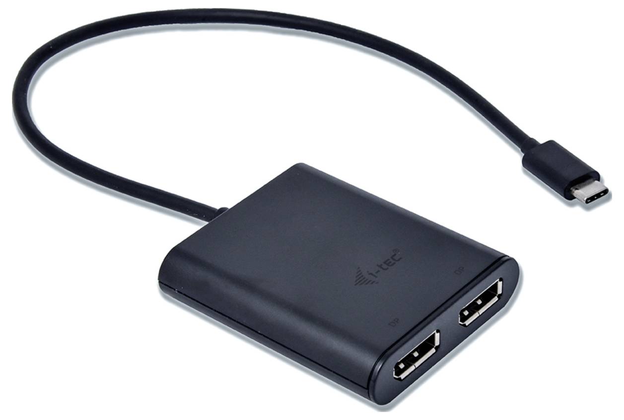 Čierny adaptér s USB-C vstupom na jednej strane a dvoma USB vstupmi na druhej strane určený na pripojenie zariadení.
