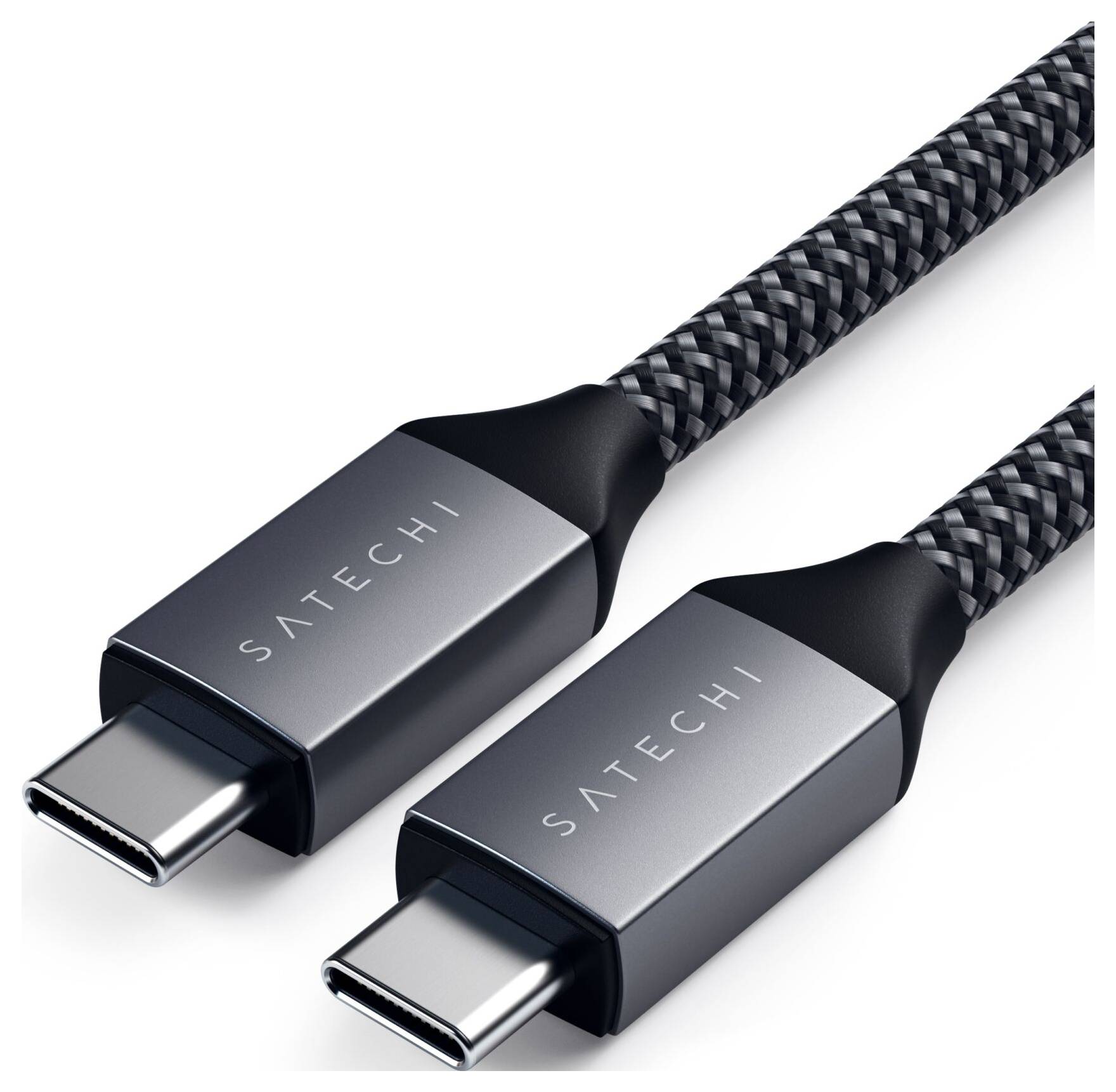 Dva USB-C káble s pletenim dizajnom a nápisom 'Satechi' na koncovkách, vhodné pre prenos dát a nabíjačky.