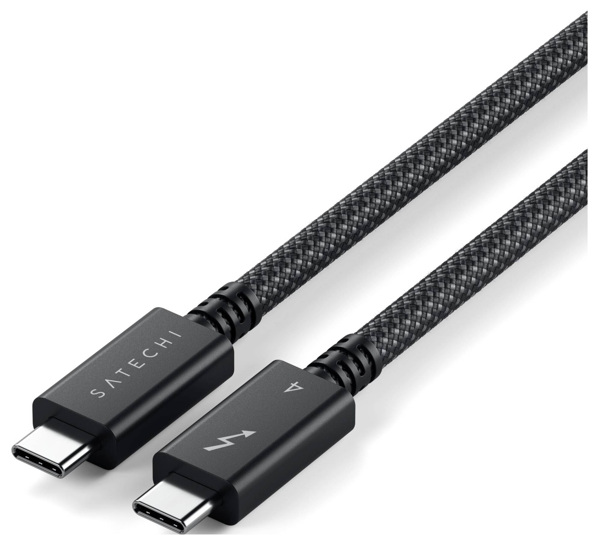 Čierne pletené USB-C káble značky 'Satechi' so zobrazením dvoch koncových konektorov určených na prenos dát a nabíjanie.