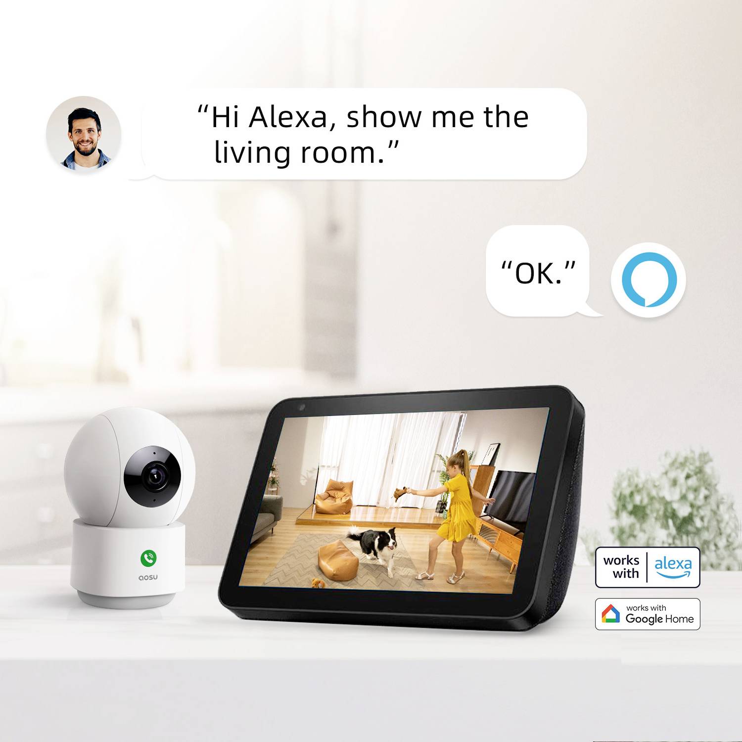 Inteligentný displej zobrazuje ženu so psom v obývacej izbe. Hlasové povely s 'Alexa' aktivujú kameru. Logá Alexy a Google Home.