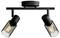 Stropné svietidlo s dvoma čiernymi nastaviteľnými lampami, ktoré vyžarujú teplé svetlo. Ideálne pre cielené priestorové osvetlenie.