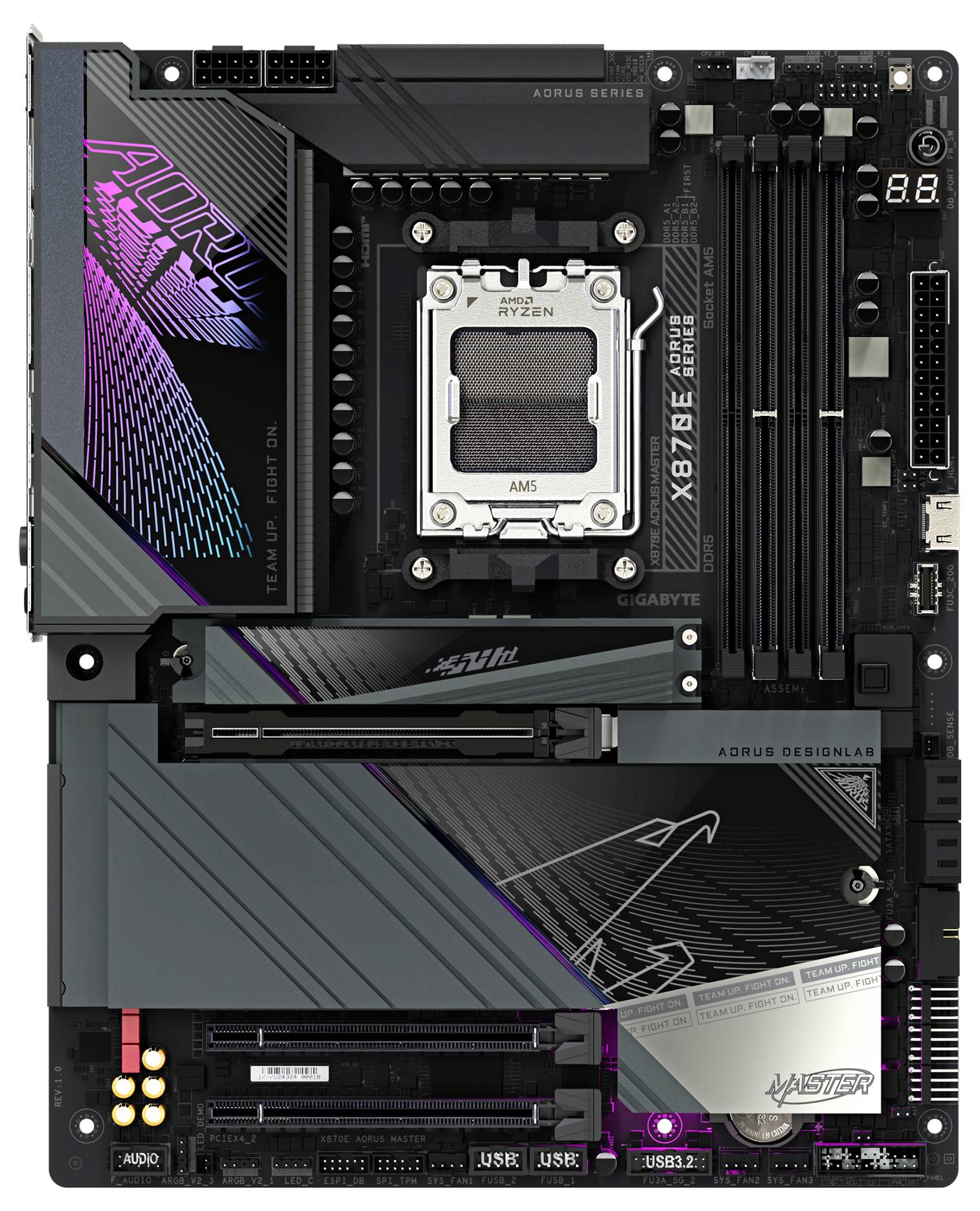 Základná doska značky AORUS s modelom AX370-Gaming K7, zobrazujúca CPU socket, sloty pre RAM a rozširujúce sloty.
