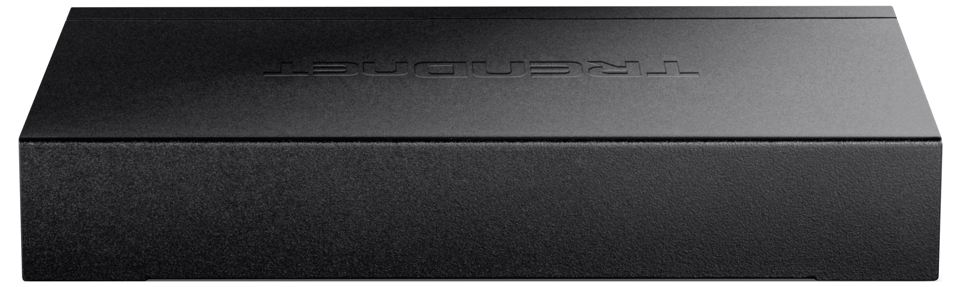 Externý černý disk s nápisom 'Transcend' na hornej strane. Obdĺžnikový tvar, jednoduché dizajnové prevedenie.