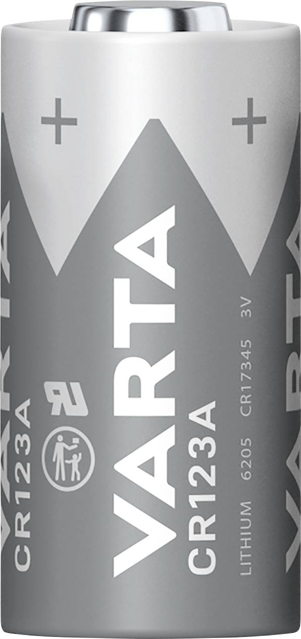 Strieborná lítiová batéria VARTA CR123A s plus a mínus symbolmi, zobrazuje názov značky a číslo modelu, 3 V, vhodná pre zariadenia.
