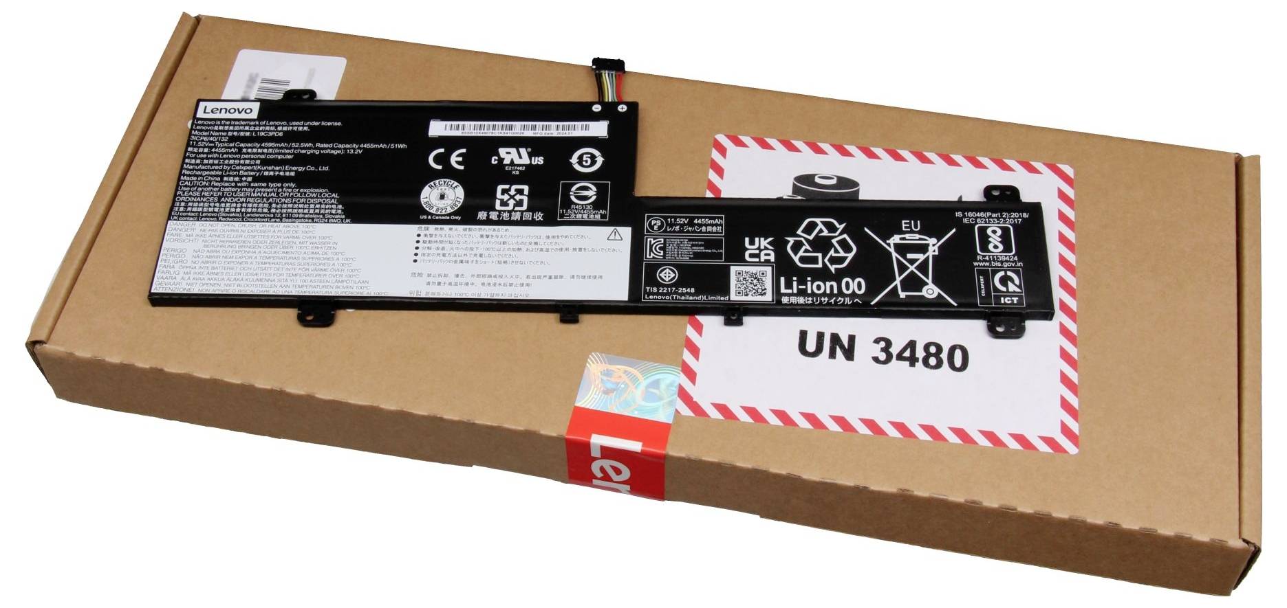 Batéria notebooku Lenovo na kartónovej škatuli s označením UN 3480 pre lítiovo-iónové batérie.