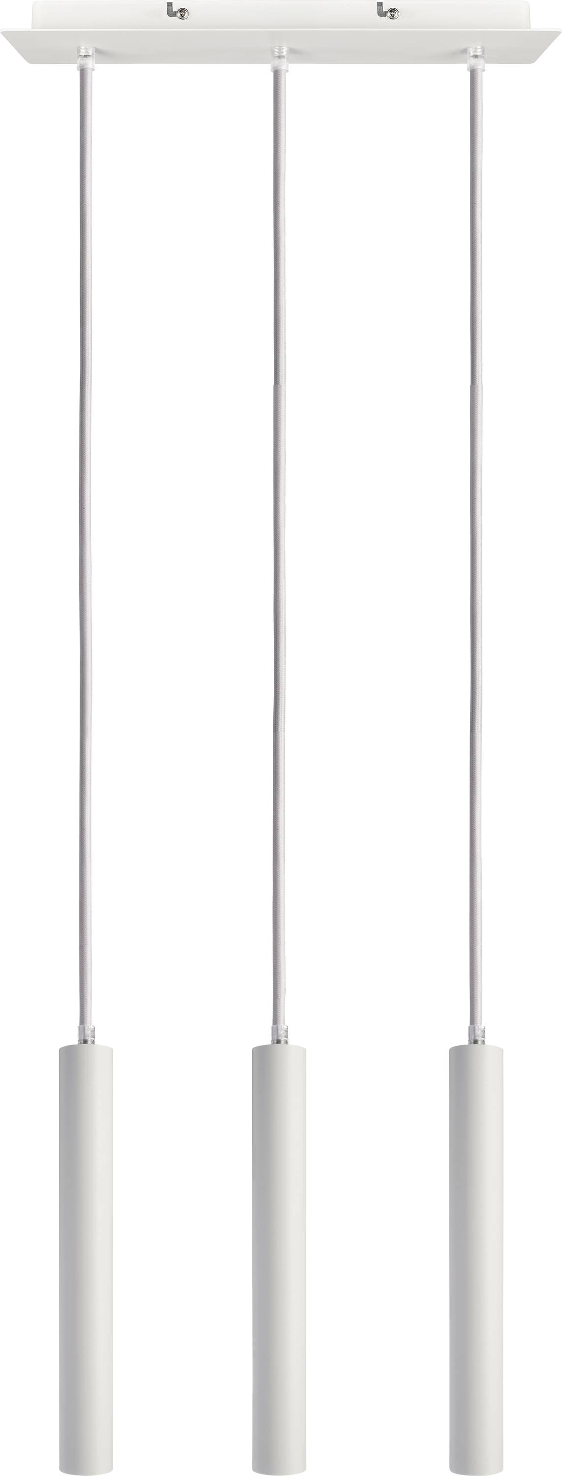 Moderná závesná lampa s tromi striebornými valcovitými svetlami, ktoré rovnomerne visia z bielej stropnej dosky.