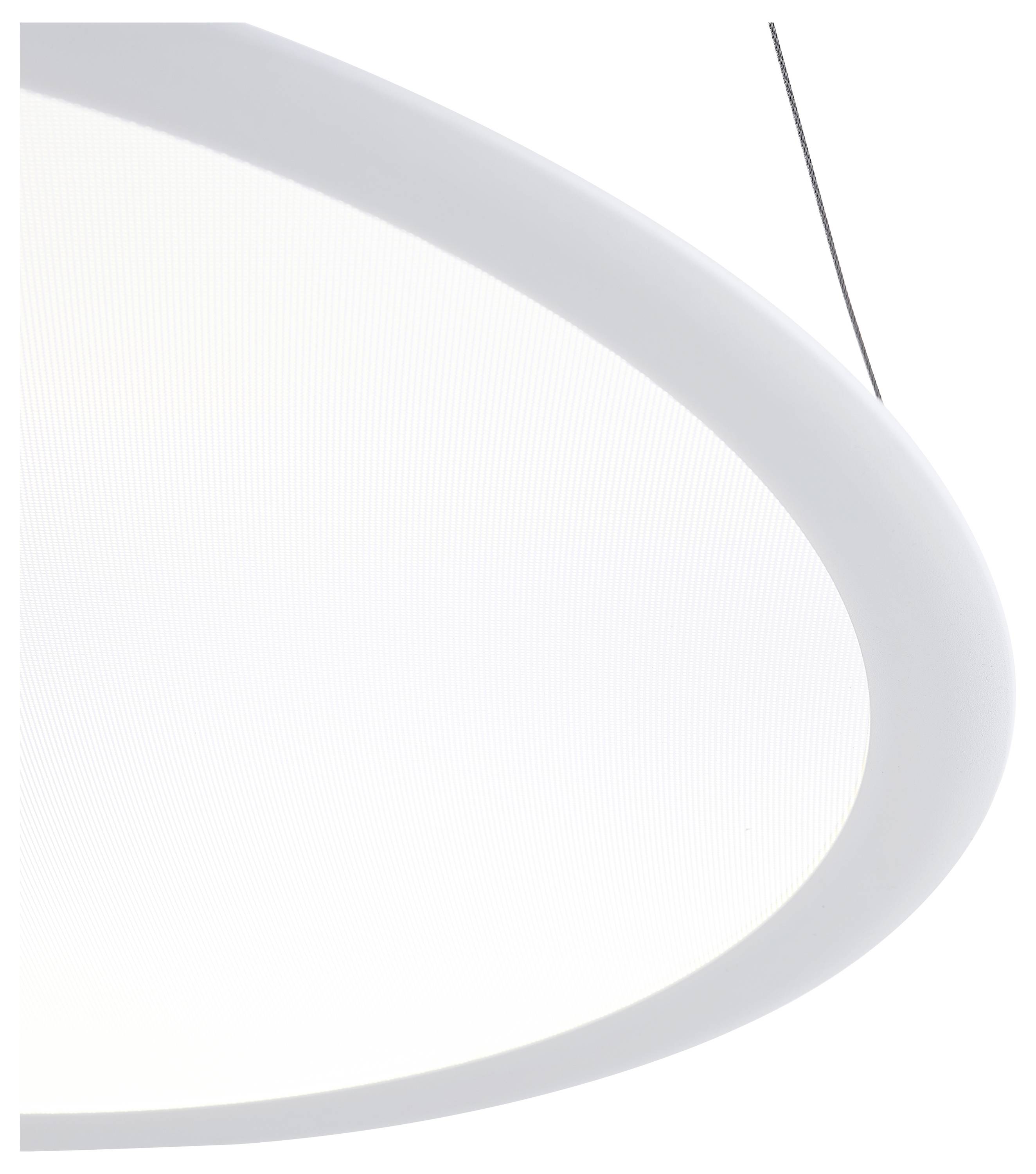 Výsek modernej bielej závesnej lampy s kruhovým, minimalistickým dizajnom.