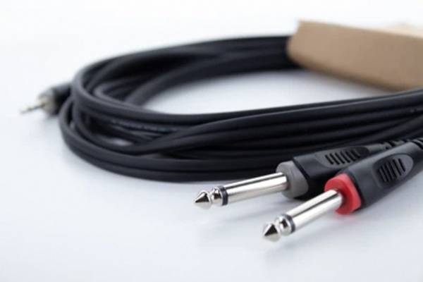 Cordial 14864  audio Y adaptér [1x jack zástrčka 3,5 mm - 2x jack zástrčka 6,3 mm (mono)]   PVC plášť, dvojžilové vedenie