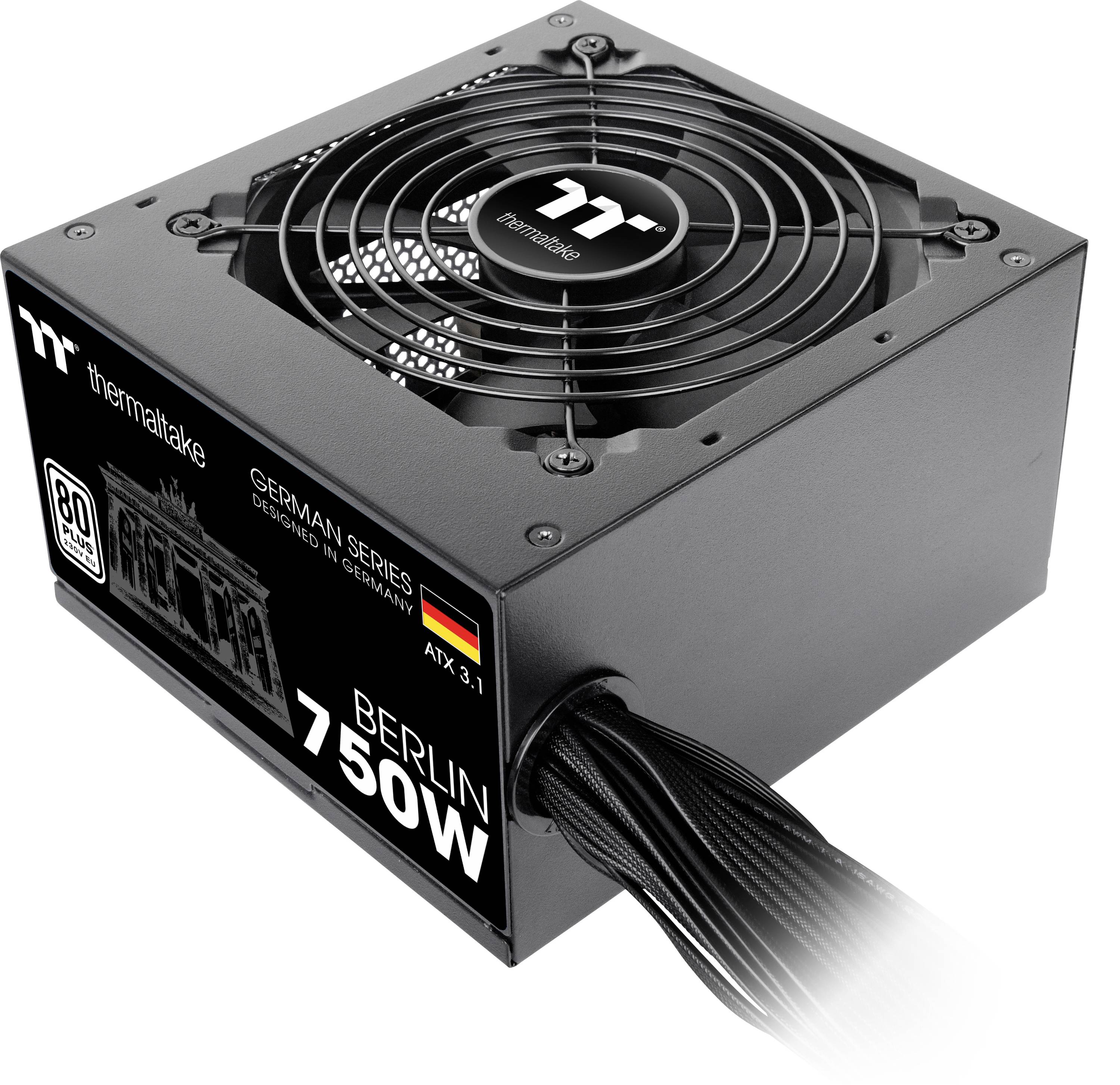 Čierna sieťová napájacia jednotka 'Thermaltake Berlin 750W' s ventilátorom a káblami, vhodná pre ATX 3.1, zobrazená s nemeckou vlajkou.