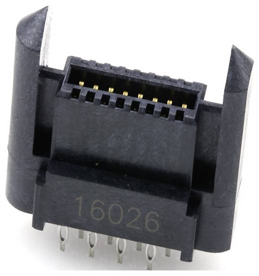 Čierny elektrický konektor s viacerými kovovými pinmi, označený '16026'.